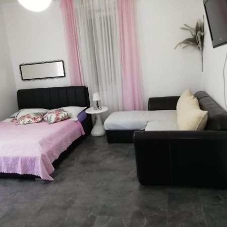Apartment Izabela Split Exterior foto
